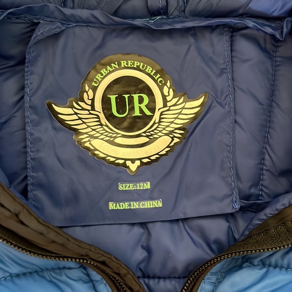 Infant boy lightweight puffer jacket-  12 months - Picture 2 of 3